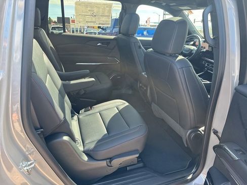 New 2026 Chevrolet Traverse Z71 w/ Enhanced Driving Package AWD/4WD image 35