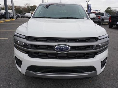 New 2024 Ford Expedition XLT image 2