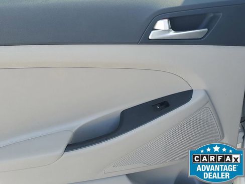 Used 2019 Hyundai Tucson SE w/ Cargo Package image 41