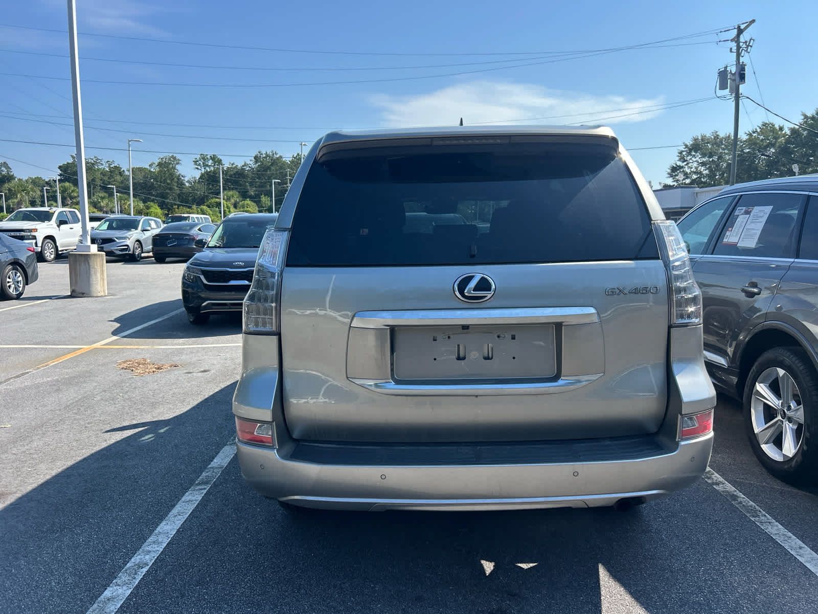 Used 2022 Lexus GX 460 Premium w/ Premium Plus Package AWD/4WD image 3