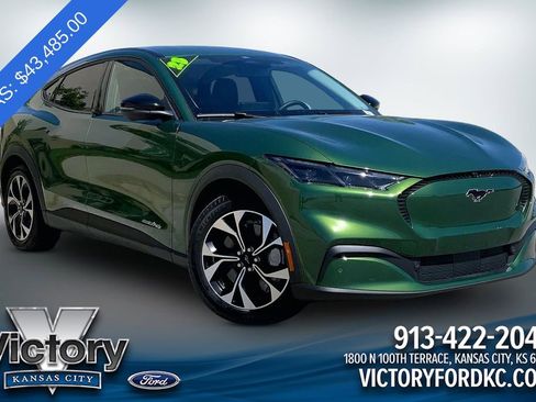 Used 2025 Ford Mustang Mach-E Select AWD/4WD image 1