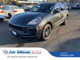 Used 2024 Porsche Macan video 1