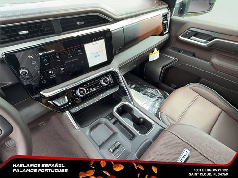 New 2026 GMC Sierra 2500 Denali w/ Denali Reserve Package AWD/4WD image 22