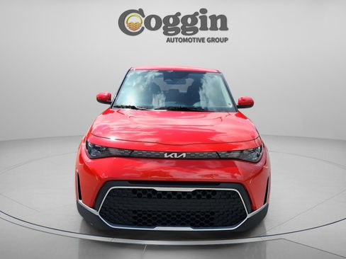 Used 2025 Kia Soul LX w/ LX Technology Package image 8