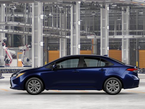 New 2026 Toyota Corolla LE w/ LE Premium Package FWD image 4