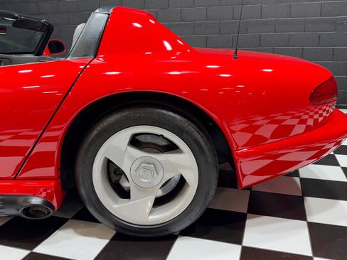 Used 1992 Dodge Viper RT/10 image 22