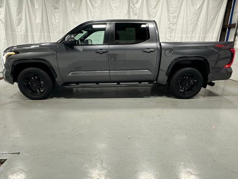 Used 2025 Toyota Tundra Platinum w/ TRD Off-Road Package AWD/4WD image 4