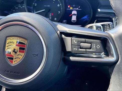Used 2022 Porsche Macan w/ Premium Package Plus AWD/4WD image 27