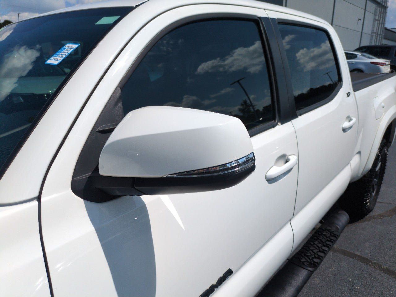 Used 2023 Toyota Tacoma SR5 w/ Technology Package AWD/4WD image 10