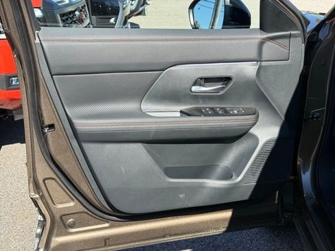 New 2026 Nissan Kicks SR w/ SR Premium Package image 16