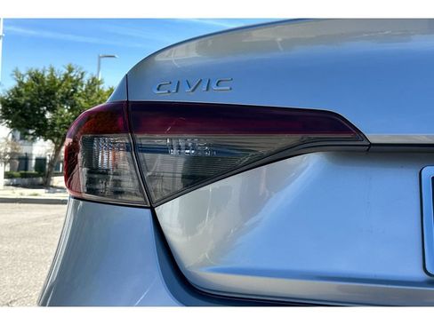 Used 2025 Honda Civic Sport image 10