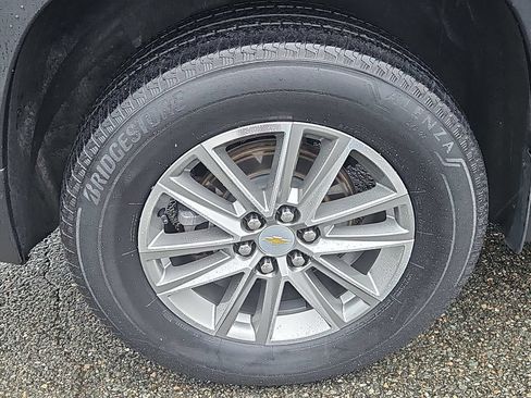 Used 2023 Chevrolet Traverse LT AWD/4WD image 9