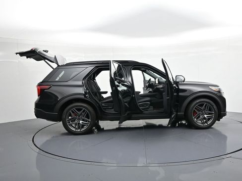 New 2026 Ford Explorer ST image 31
