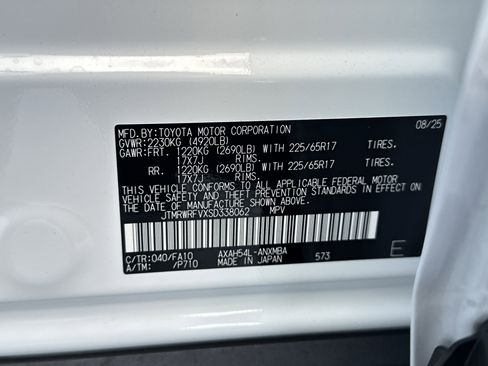 Certified 2025 Toyota RAV4 XLE image 35