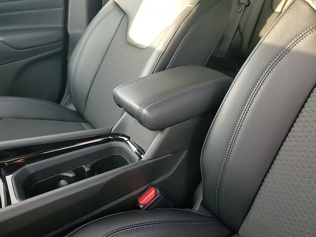 New 2026 Jeep Compass Latitude AWD/4WD image 35