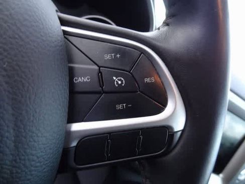 Used 2017 Jeep Compass Latitude w/ Popular Equipment Group image 13