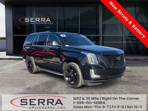 Used 2019 Cadillac Escalade Luxury image 7