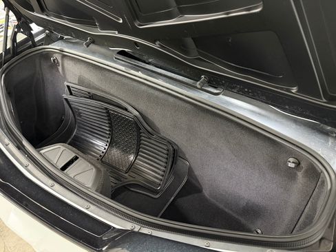 Used 2023 Chevrolet Corvette Stingray Preferred Conv w/ Z51 Performance Package RWD image 21