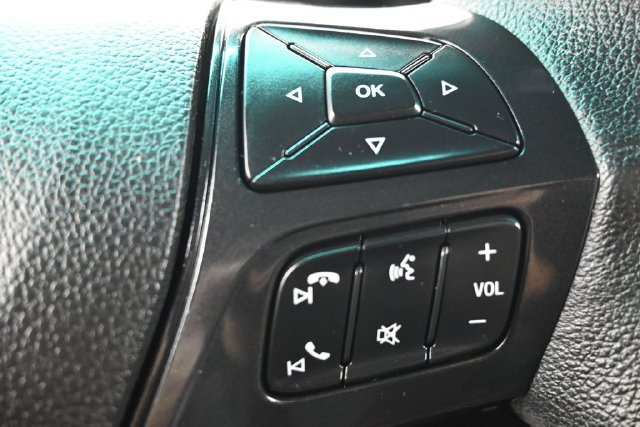 Used 2017 Ford Explorer XLT w/ Equipment Group 202A AWD/4WD image 19
