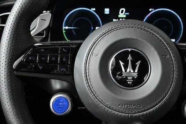 New 2025 Maserati Grecale Folgore AWD/4WD image 11