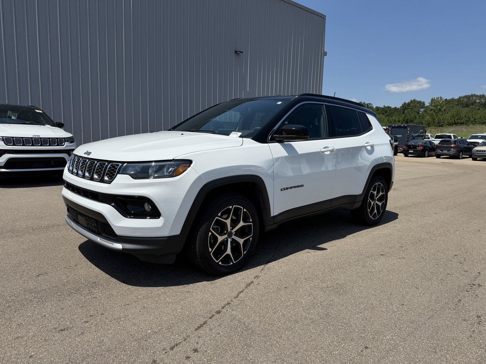 Certified 2025 Jeep Compass Limited AWD/4WD image 1