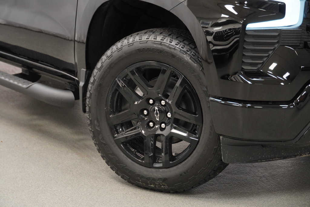 New 2026 Chevrolet Silverado 1500 RST w/ RST Select Package AWD/4WD image 8