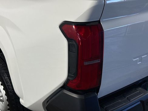 Used 2025 Toyota Tacoma SR image 32