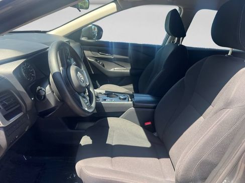 Used 2024 Nissan Rogue S AWD/4WD image 10