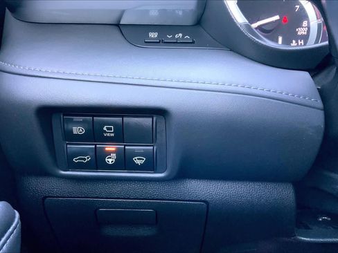 Used 2021 Toyota Highlander Limited image 34