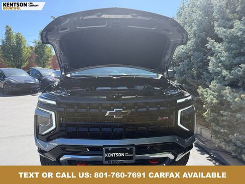 Used 2025 Chevrolet Suburban Z71 AWD/4WD image 38