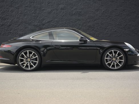 Certified 2014 Porsche 911 Carrera RWD image 8