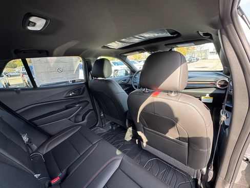 New 2026 Chevrolet Trax RS w/ Sunroof Package image 24
