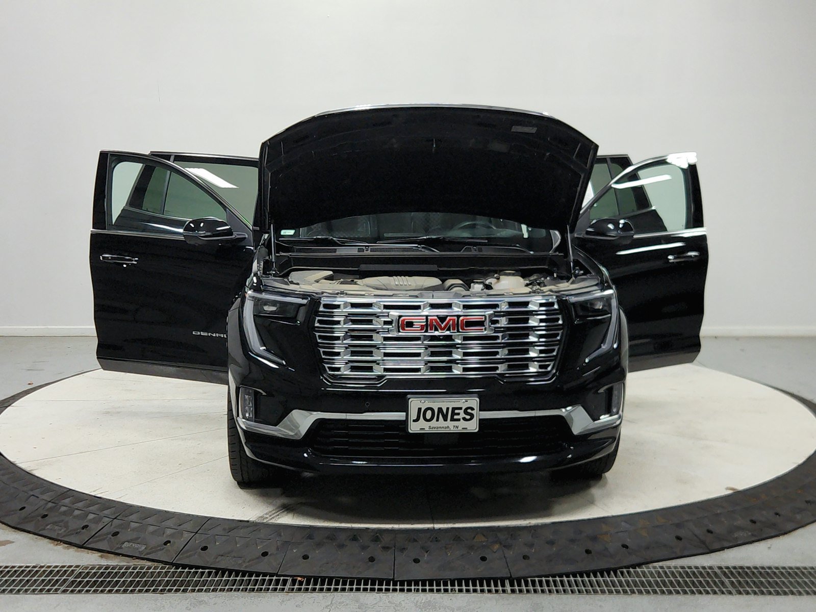 Used 2025 GMC Acadia Denali w/ Super Cruise Package AWD/4WD image 11