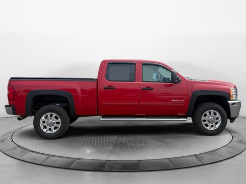 Used 2013 Chevrolet Silverado 2500 LT w/ Interior Plus Package AWD/4WD image 2