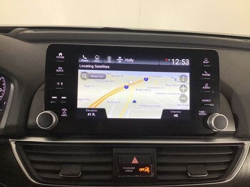 Used 2021 Honda Accord Touring image 16