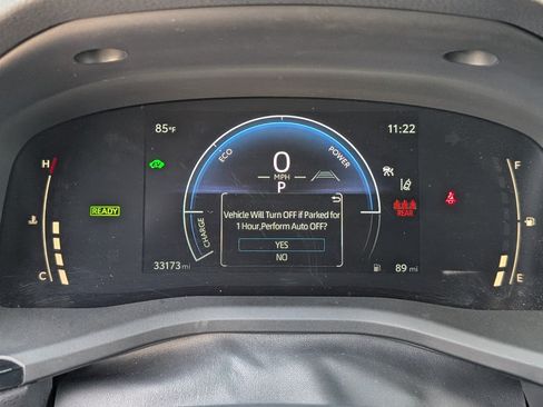 Used 2025 Toyota Camry SE FWD image 19