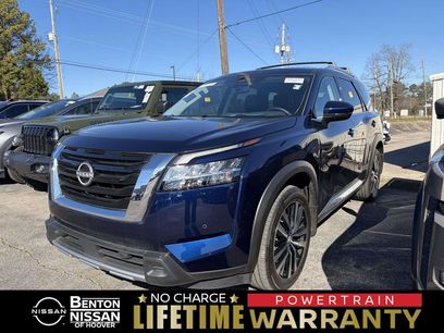 Used 2024 Nissan Pathfinder Platinum w/ Cargo Package