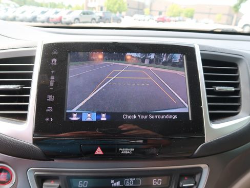 Used 2018 Honda Pilot EX image 12