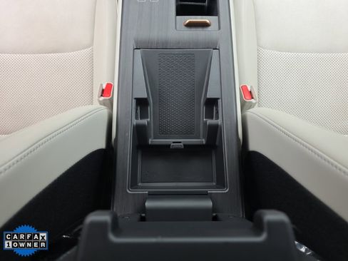 Used 2023 Nissan Ariya AWD image 43