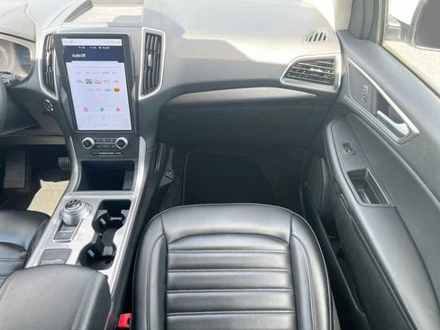 Used 2024 Ford Edge SEL AWD/4WD image 13