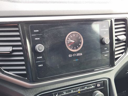 Used 2023 Volkswagen Atlas SEL R-Line image 10