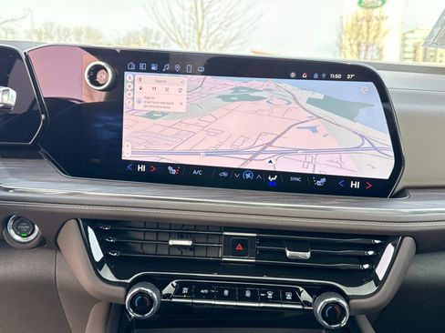 Used 2025 Chevrolet Tahoe Z71 w/ Z71 Off-Road Package image 25