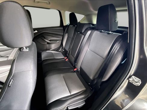 Used 2017 Ford Escape SE w/ Equipment Group 201A FWD image 20