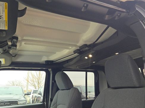 New 2026 Jeep Gladiator Willys image 25