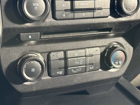Used 2018 Ford F150 XL w/ Equipment Group 101A Mid AWD/4WD image 33