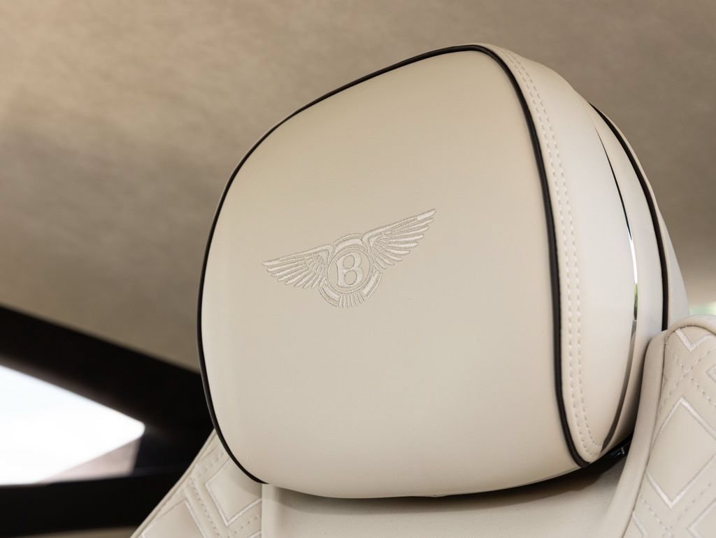 Used 2022 Bentley Continental GT AWD/4WD image 31