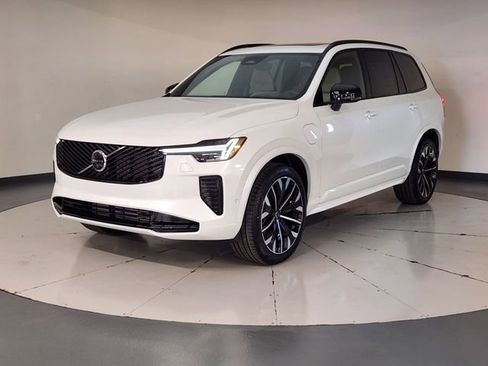 New 2026 Volvo XC90 T8 Ultra w/ Lounge Package image 1