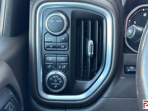 Used 2022 GMC Sierra 3500 Denali w/ Denali Ultimate Package image 33