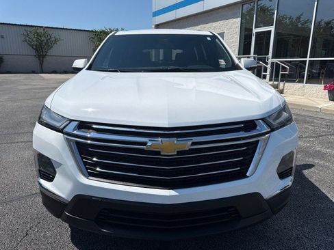 Used 2023 Chevrolet Traverse LT FWD image 8