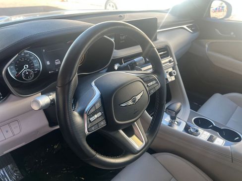 Used 2025 Genesis G70 2.5T image 28